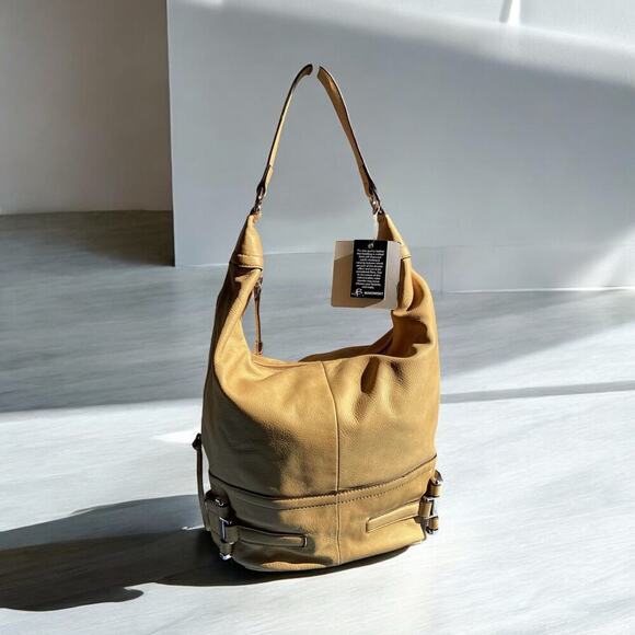 B Makowsky soft pebbled leather Bucket shoulder slouchy bag - Picture 2 of 8